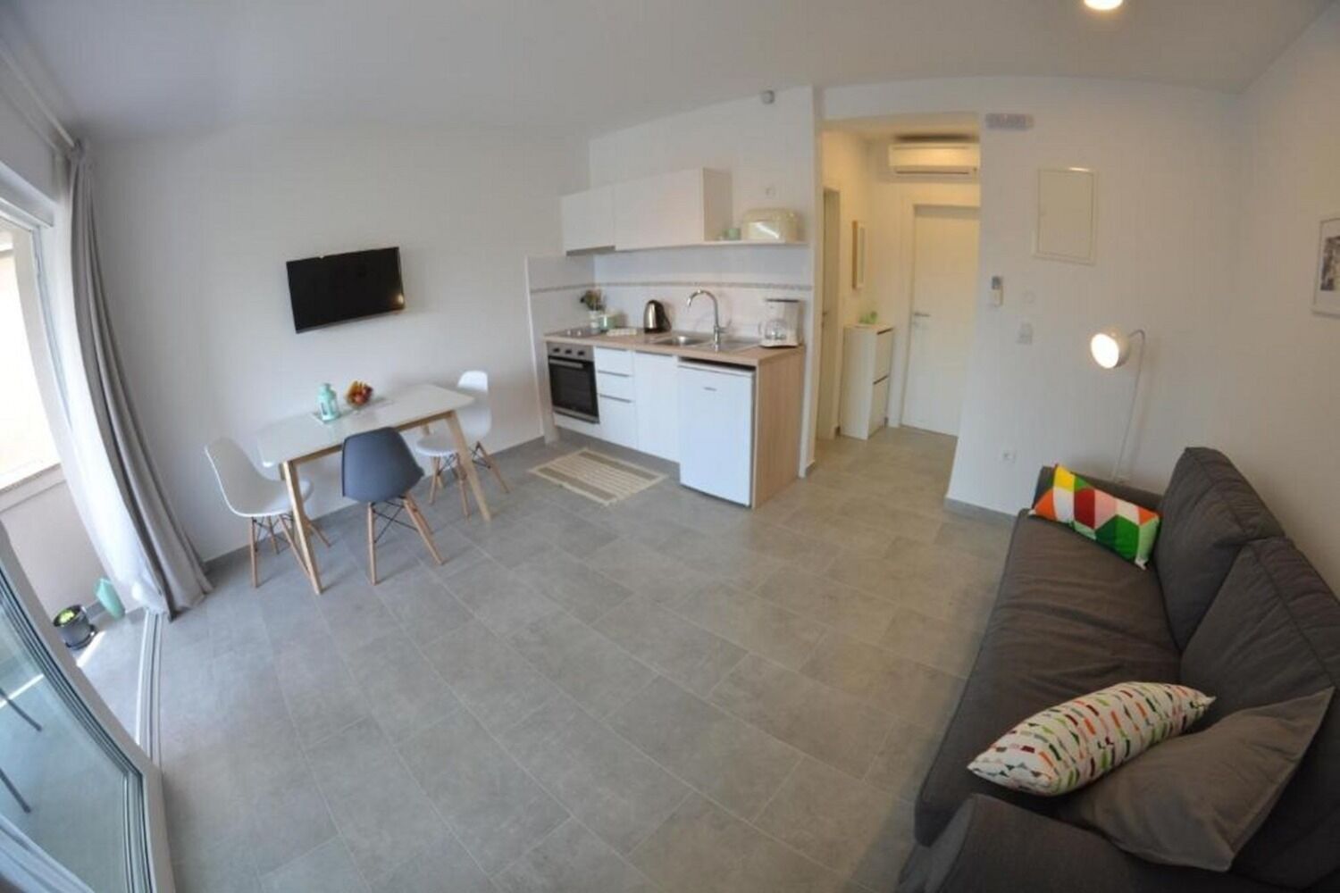 Apartments and Room Mario 109971-A1