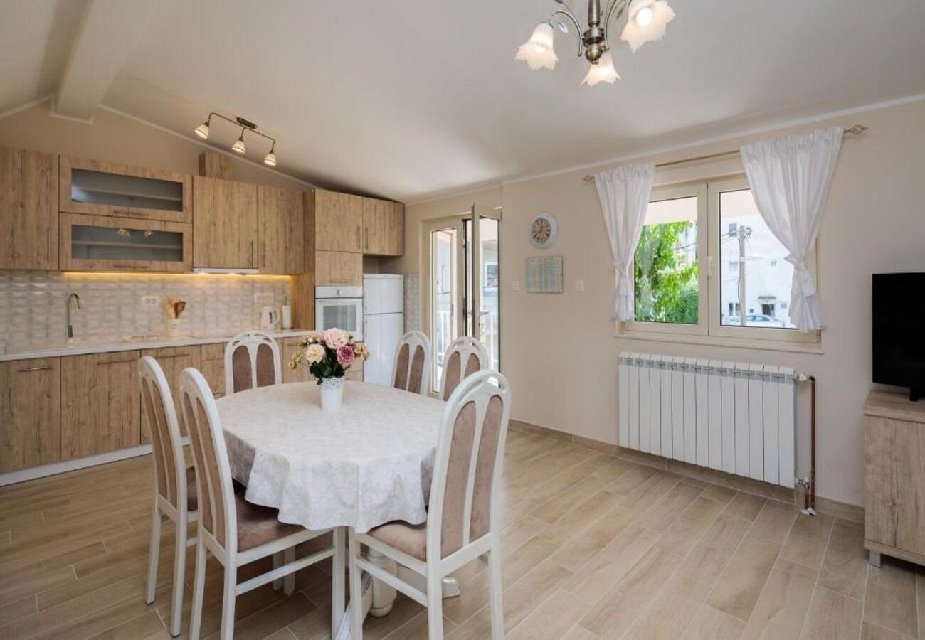 Apartment Dora 11007-A1