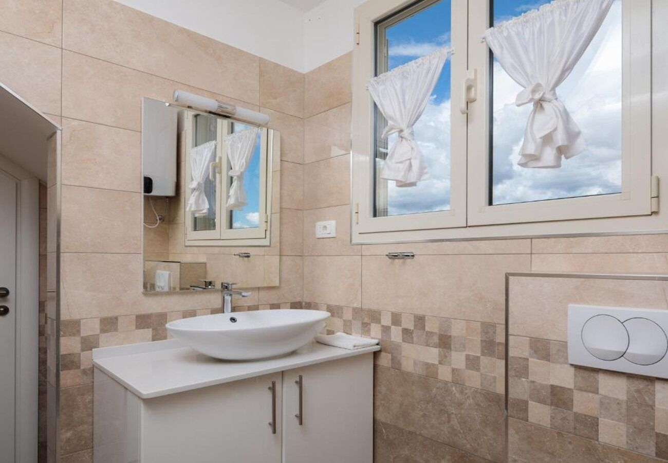 Apartment Dora 11007-A1
