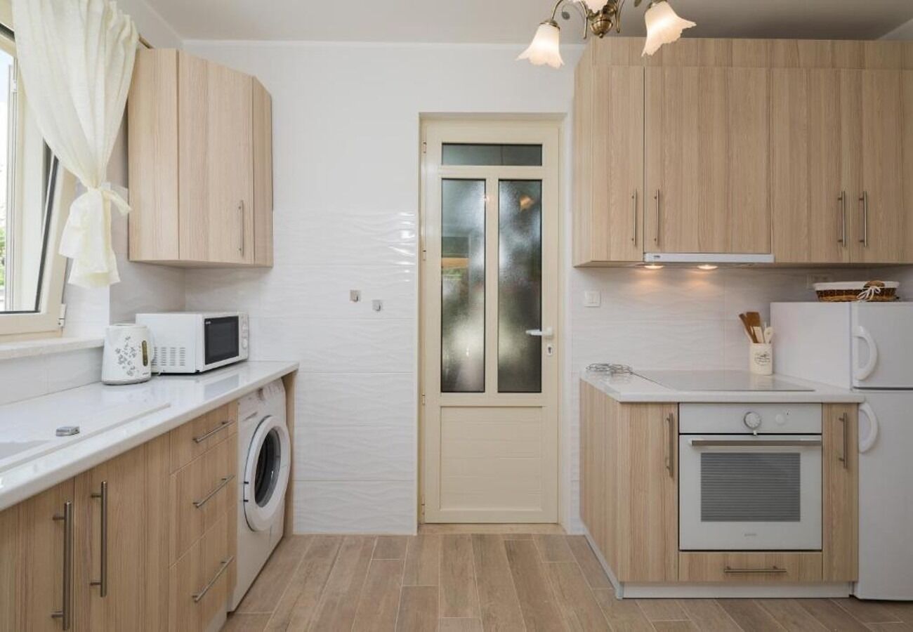 Apartment Dora 11007-A2