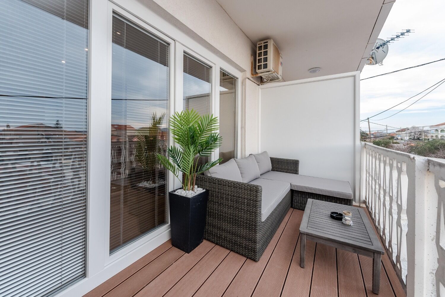 Apartments Tomo 105341-A6