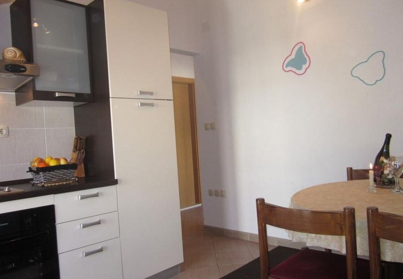 Apartments Sto 11008-A2