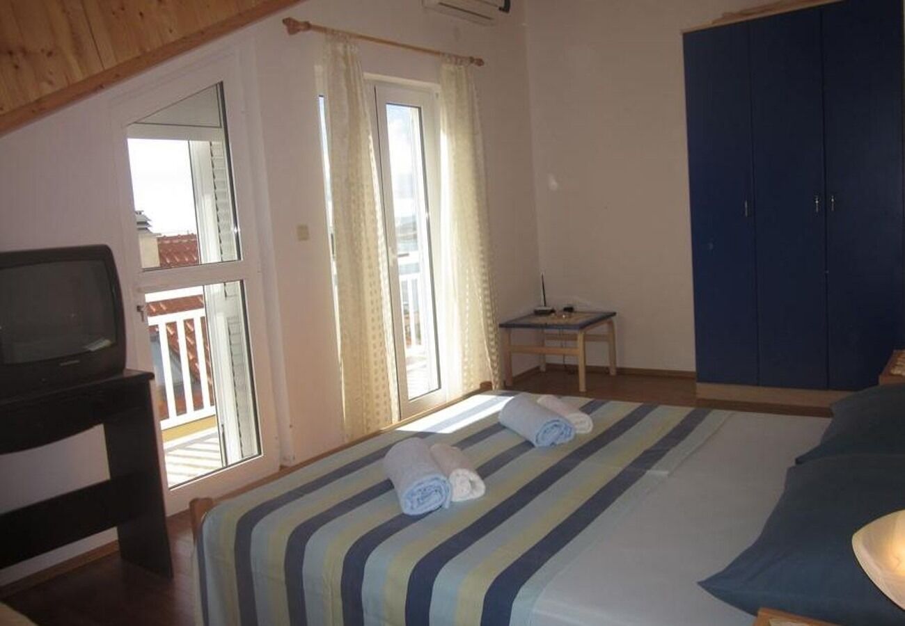 Apartments Sto 11008-A2