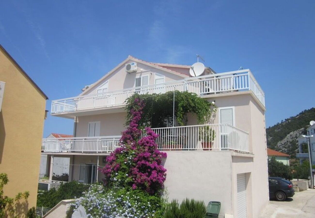 Apartments Sto 11008-A2