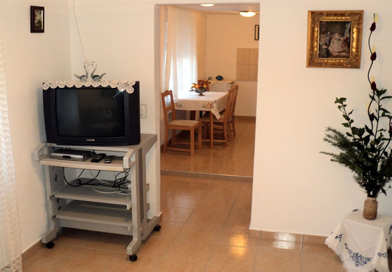 Apartments Niko 110061-A1
