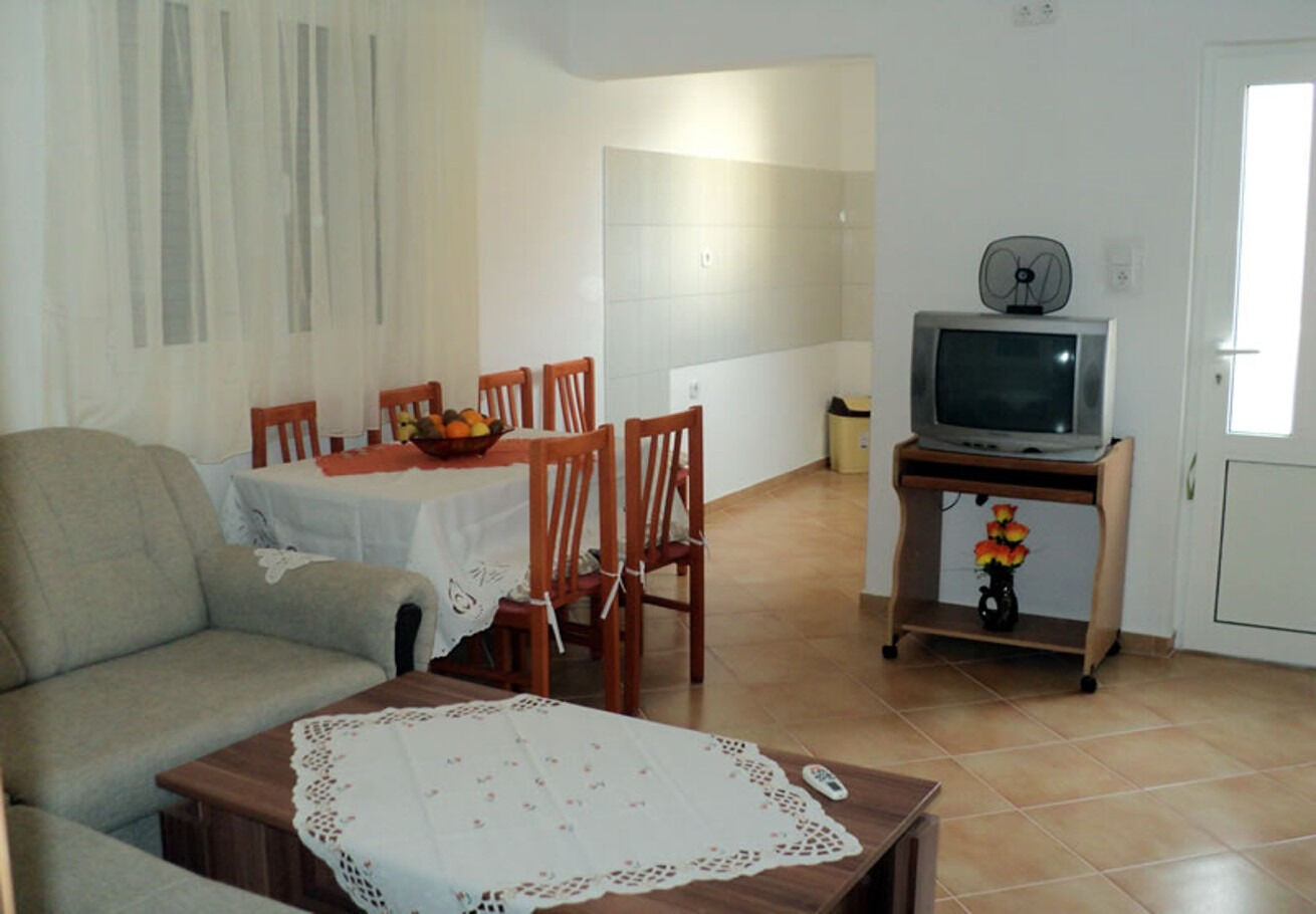 Apartments Niko 110061-A3