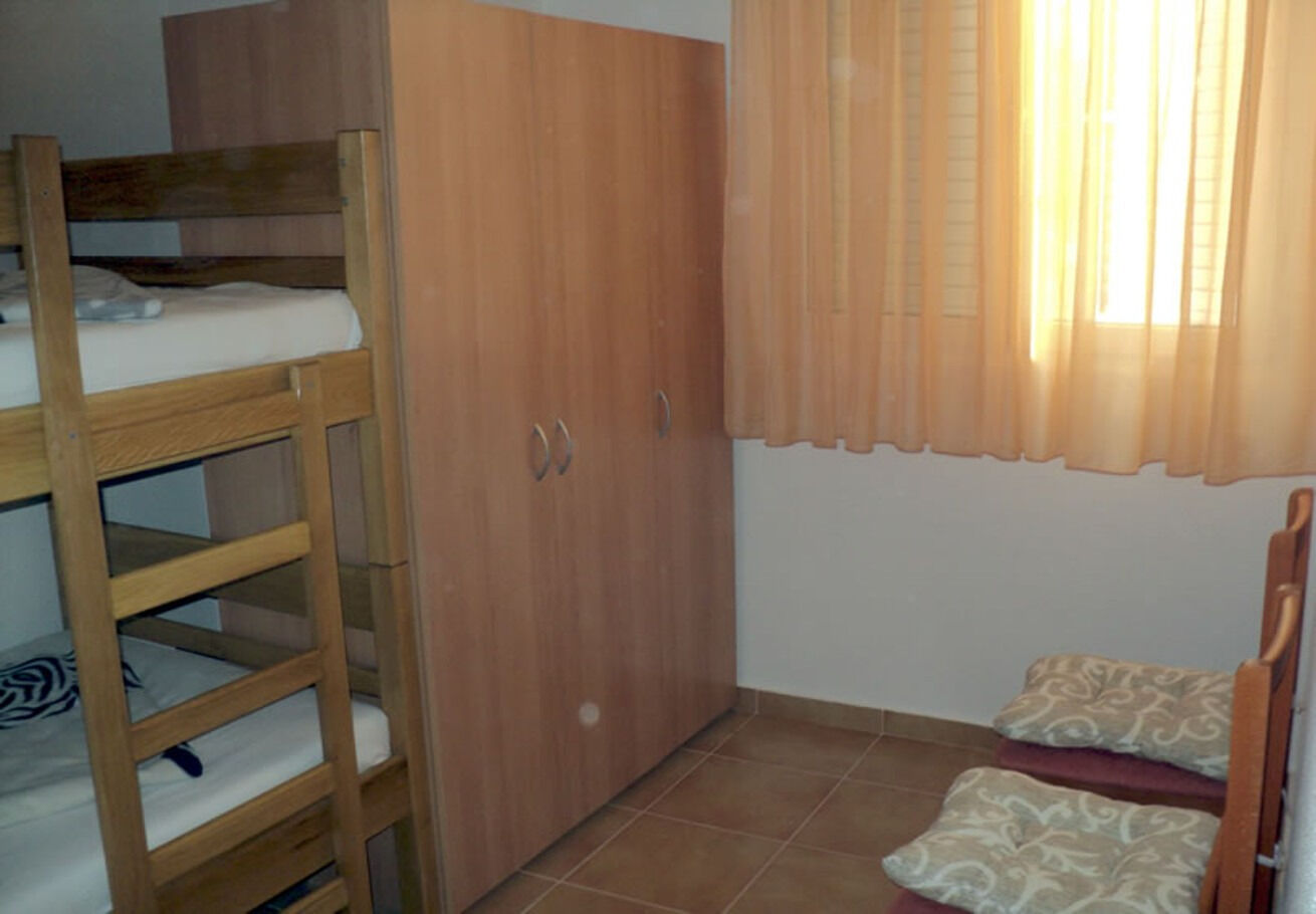 Apartments Niko 110061-A3