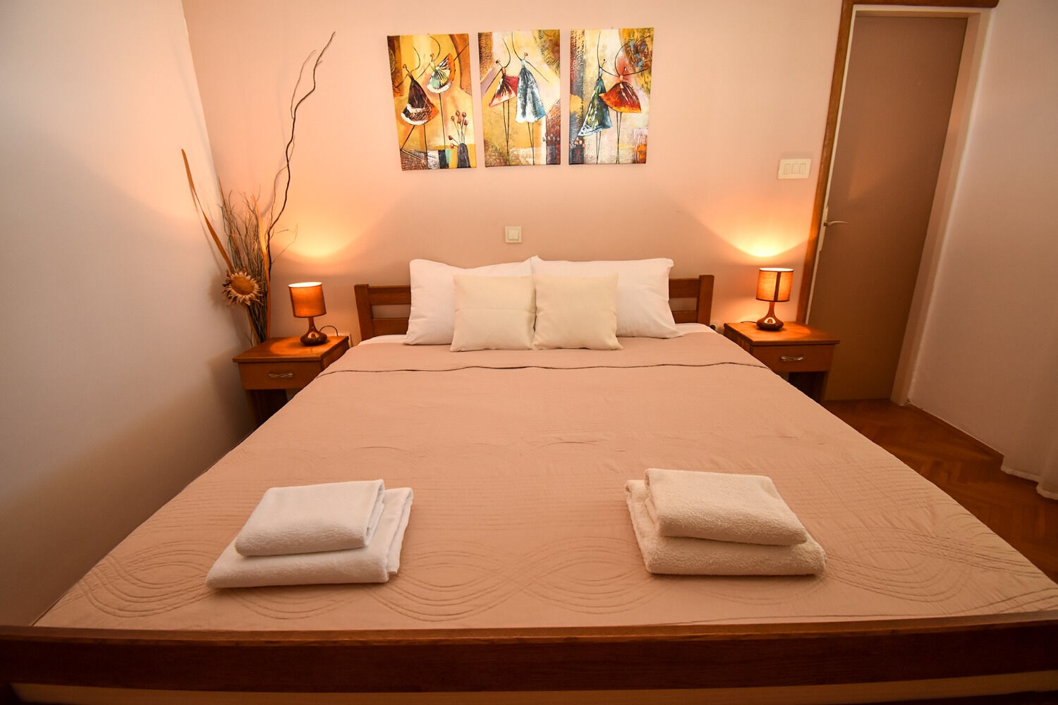 Apartments and Rooms Frane 11017-A1