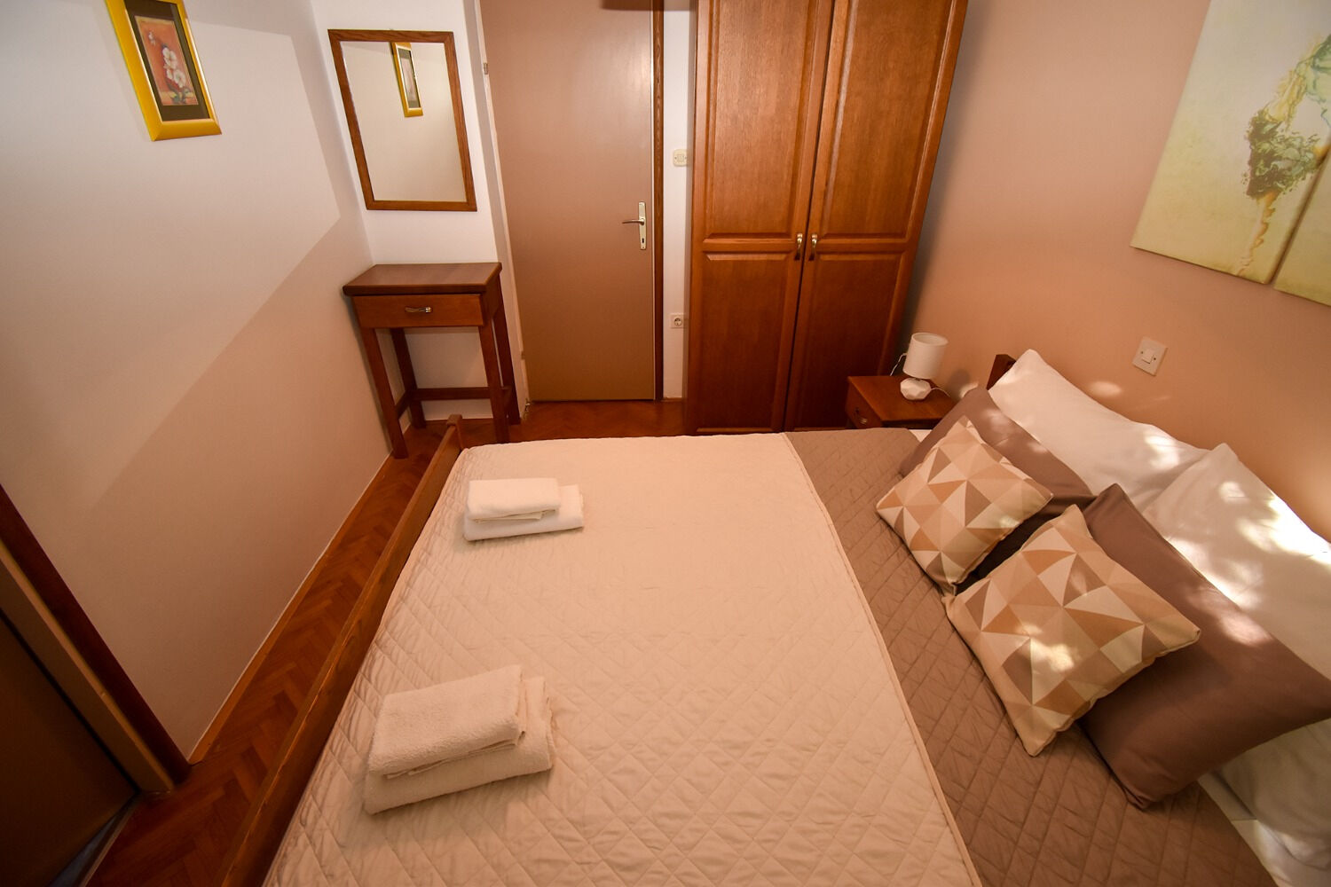 Apartments and Rooms Frane 11017-A1