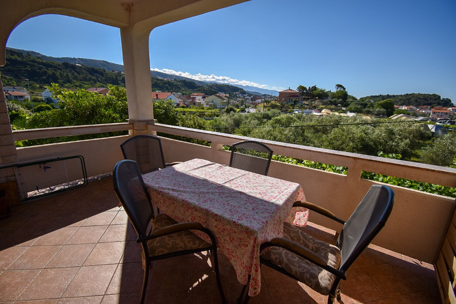 Apartments and Rooms Frane 11017-A2