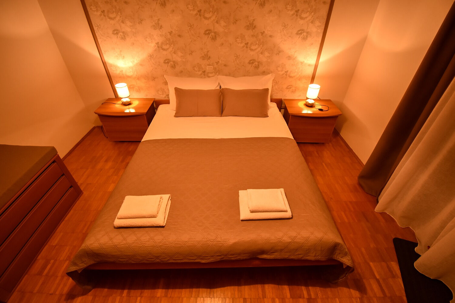 Apartments and Rooms Frane 11017-A2