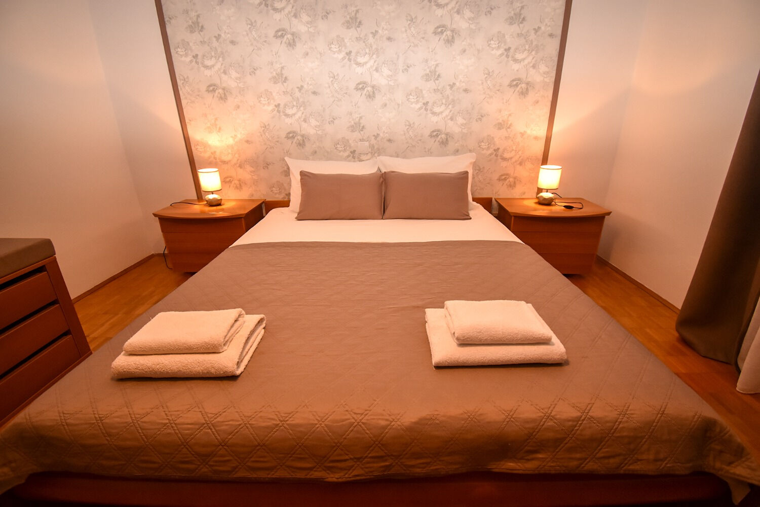 Apartments and Rooms Frane 11017-A2