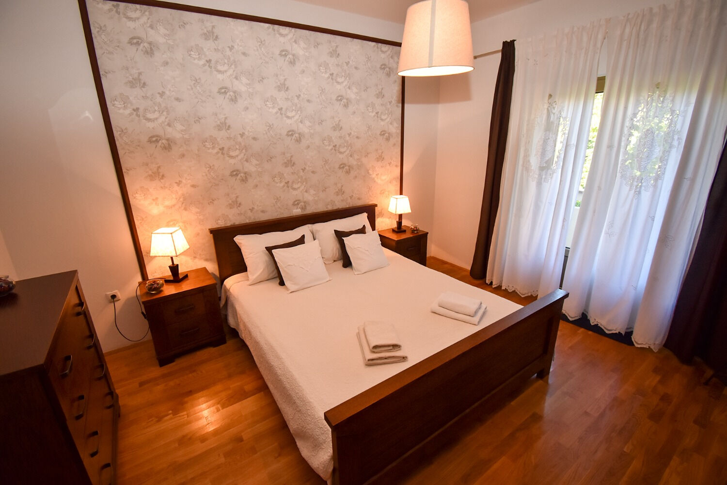 Apartments and Rooms Frane 11017-A2