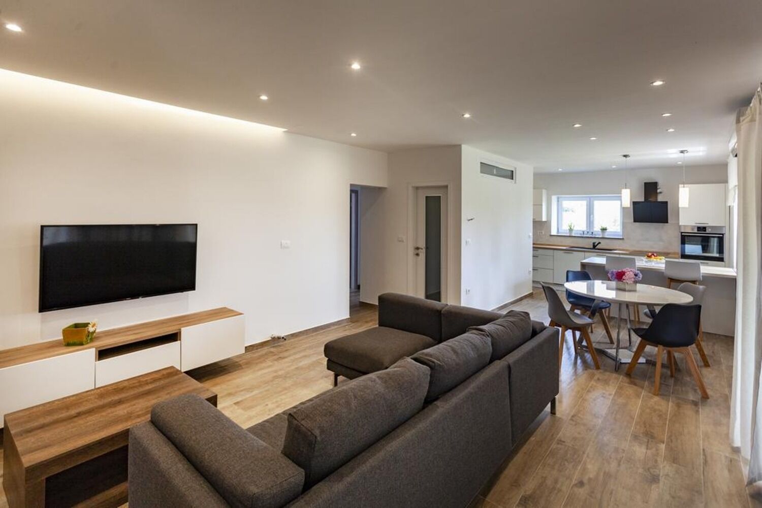 Apartment Roma 110191-A1