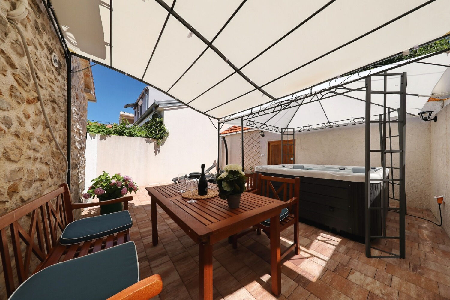 Photo of House Cirrus