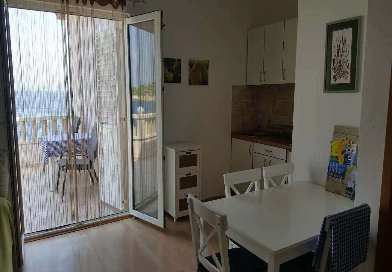 Apartments Mlad 11027-A1