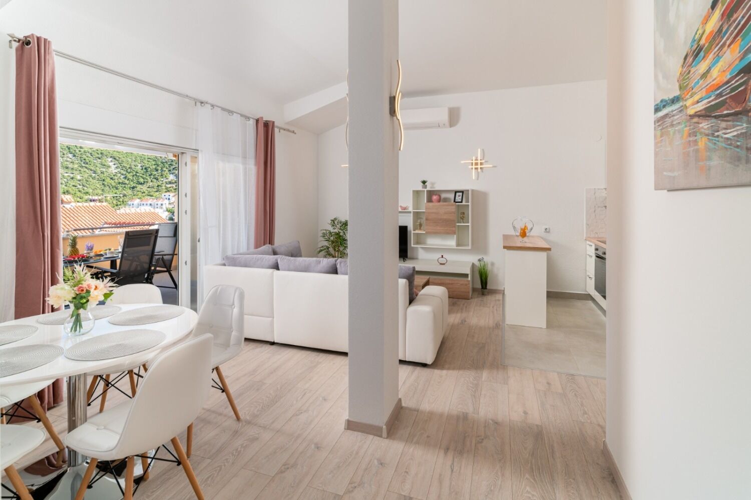 Apartments Lux 2 11028-A2