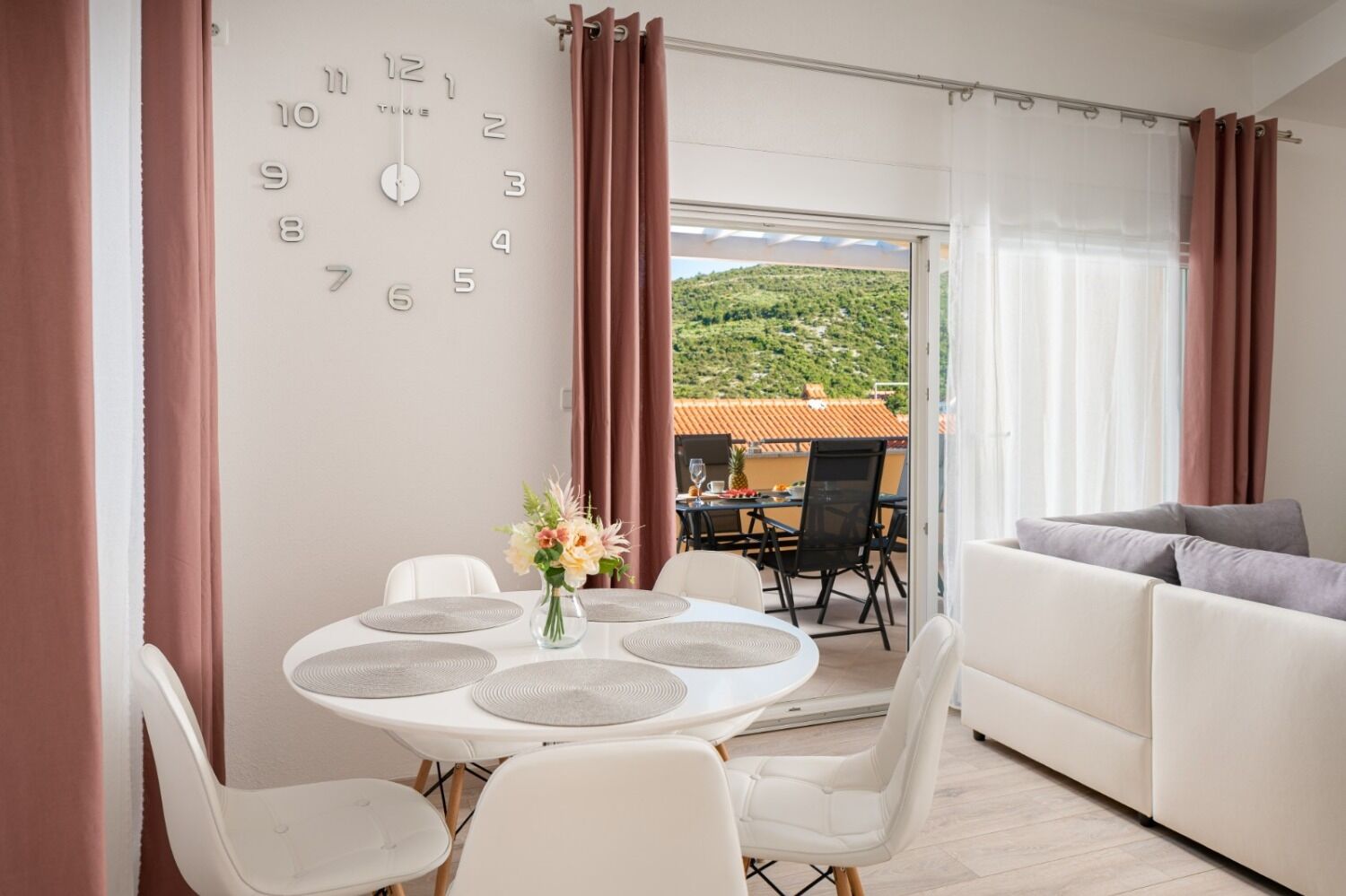 Apartments Lux 2 11028-A2