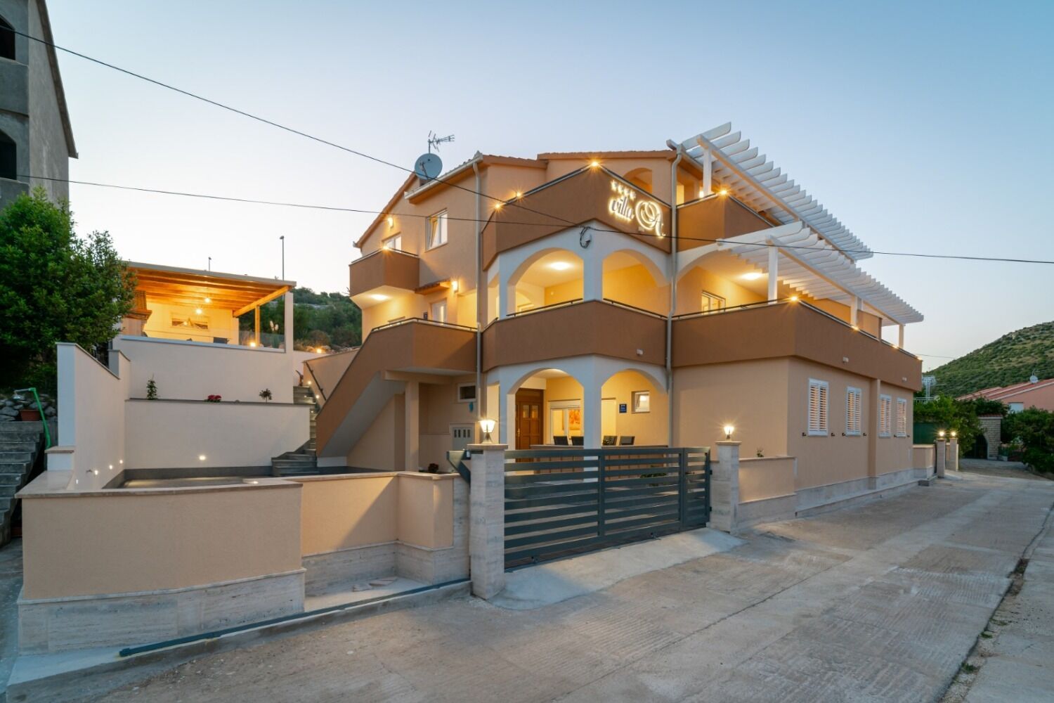 Apartments Lux 2 11028-A1