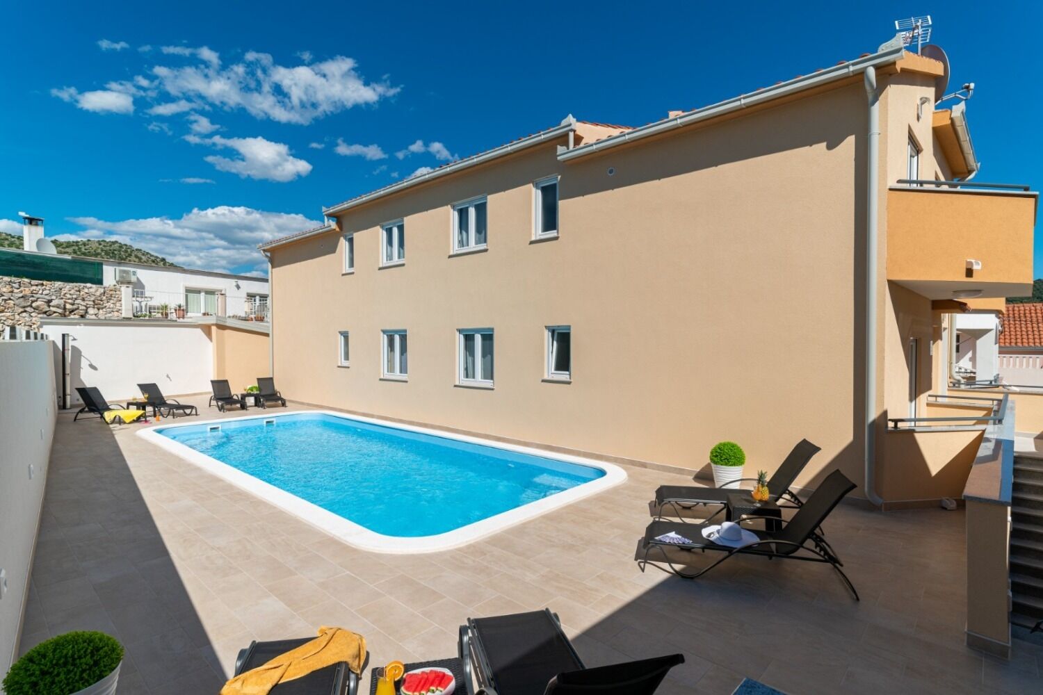 Apartments Lux 1 11029-A1