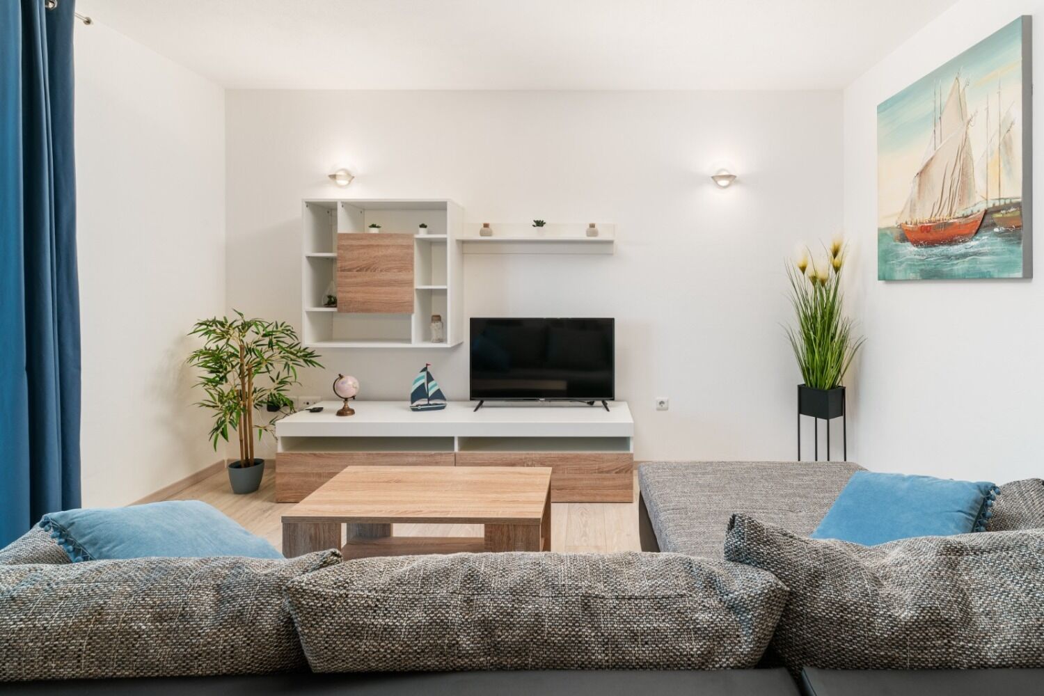 Apartments Lux 3 110221-A1