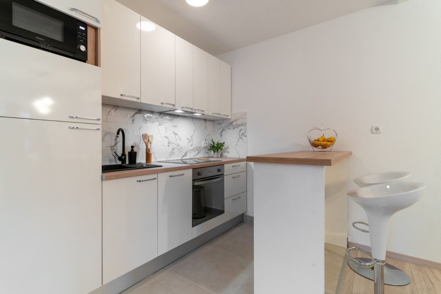 Apartments Lux 3 110221-A1
