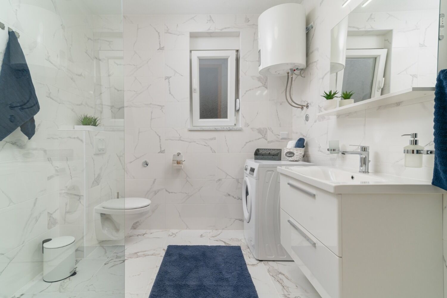 Apartments Lux 3 110221-A1
