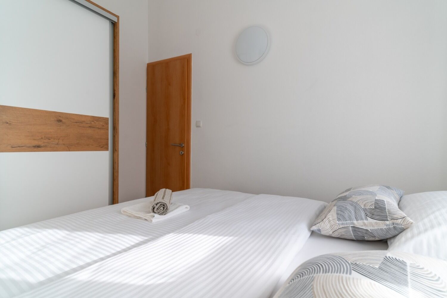 Apartments Lux 3 110221-A2