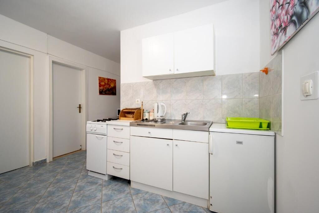 Apartments Gavro 110251-A1