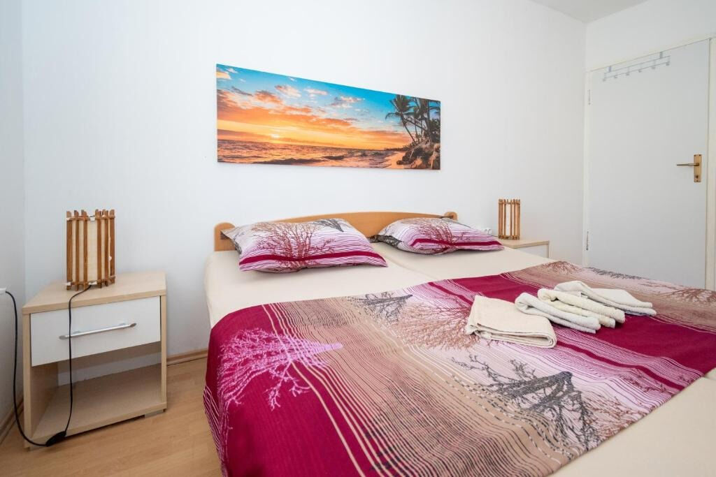 Apartments Gavro 110251-A1