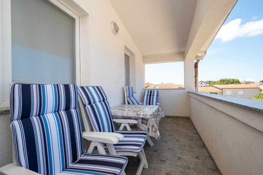 Apartments Gavro 110251-A2
