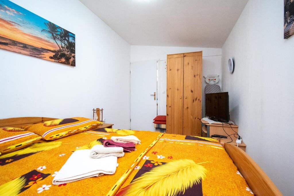 Apartments Gavro 110251-A2