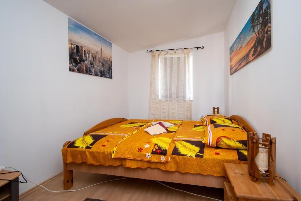 Apartments Gavro 110251-A2
