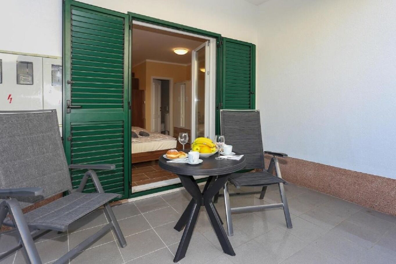 Apartments Slavko with terrace : 110261-A1