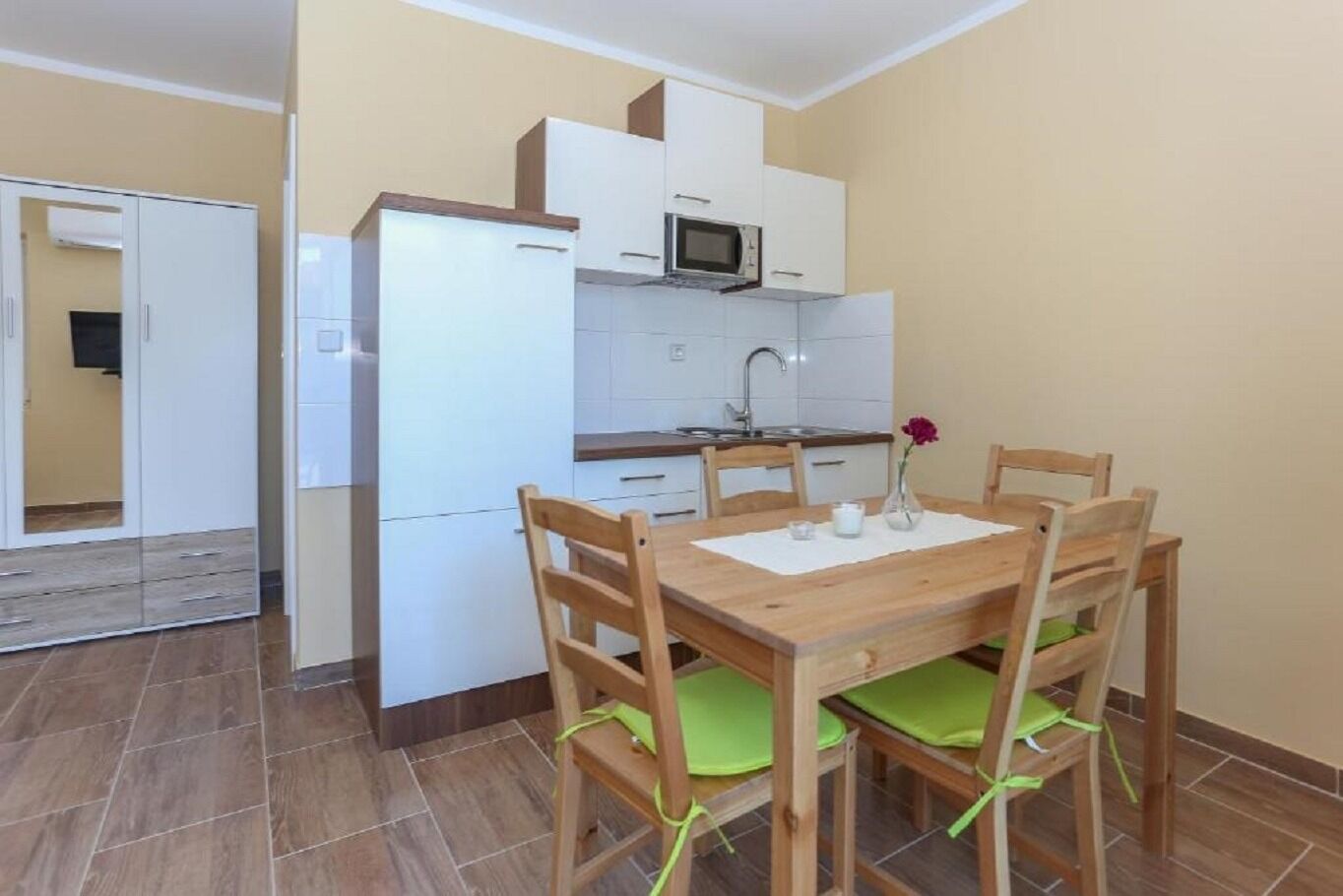 Apartments Slavko with terrace : 110261-A1