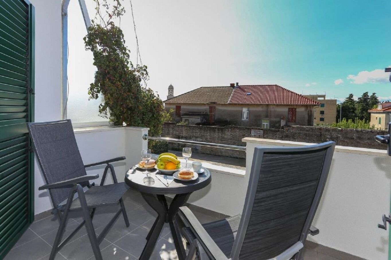 Apartments Slavko with terrace : 110261-A3