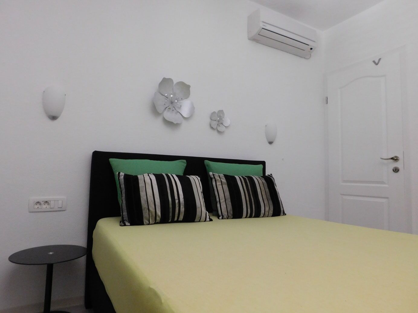 Apartments Coloured 110301-A2