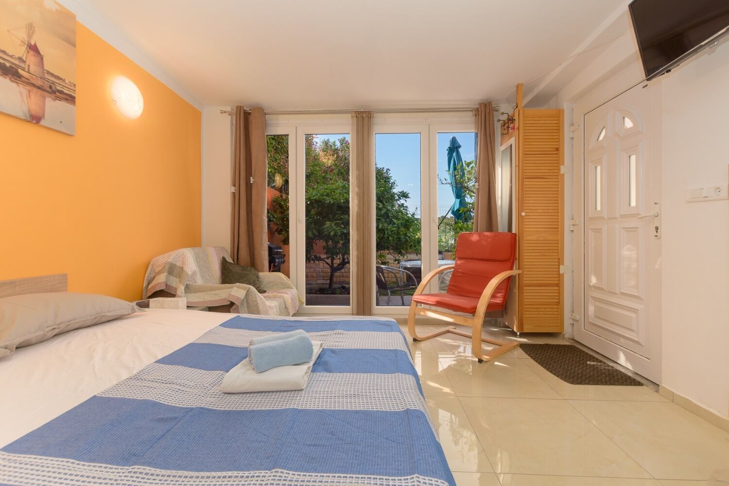 Apartment Orange 11033-A1