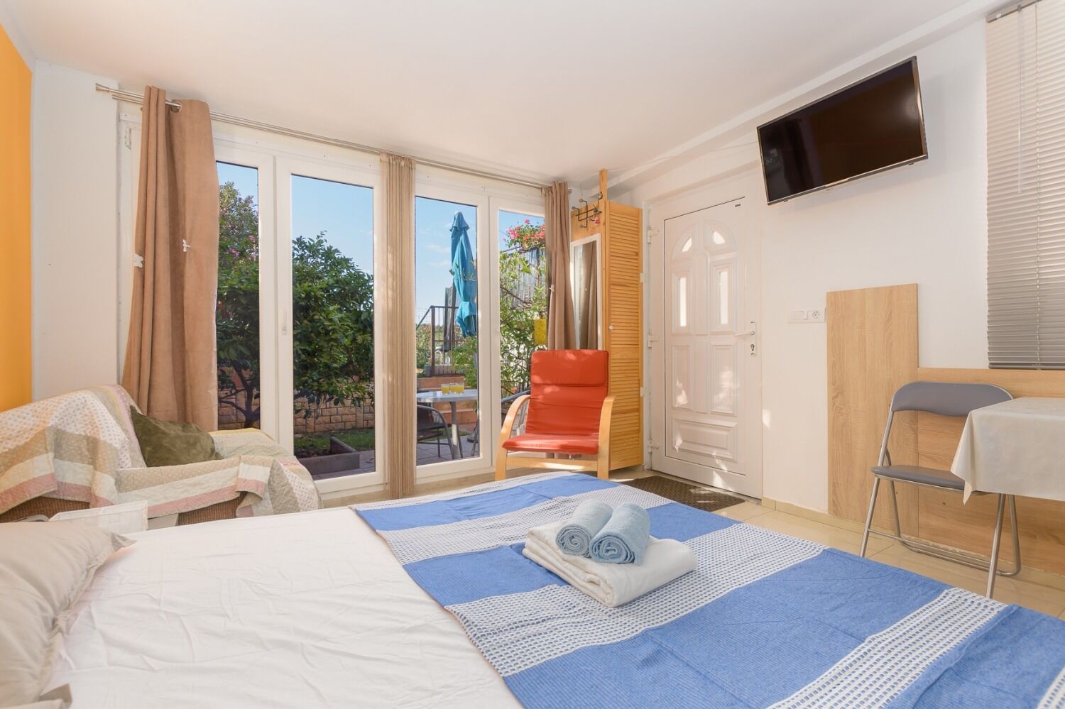 Apartment Orange 11033-A1