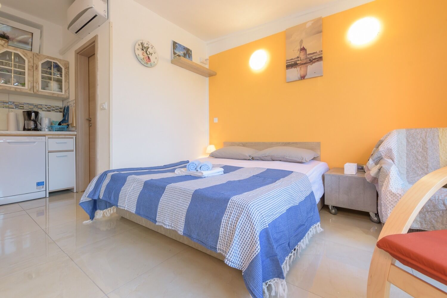 Apartment Orange 11033-A1