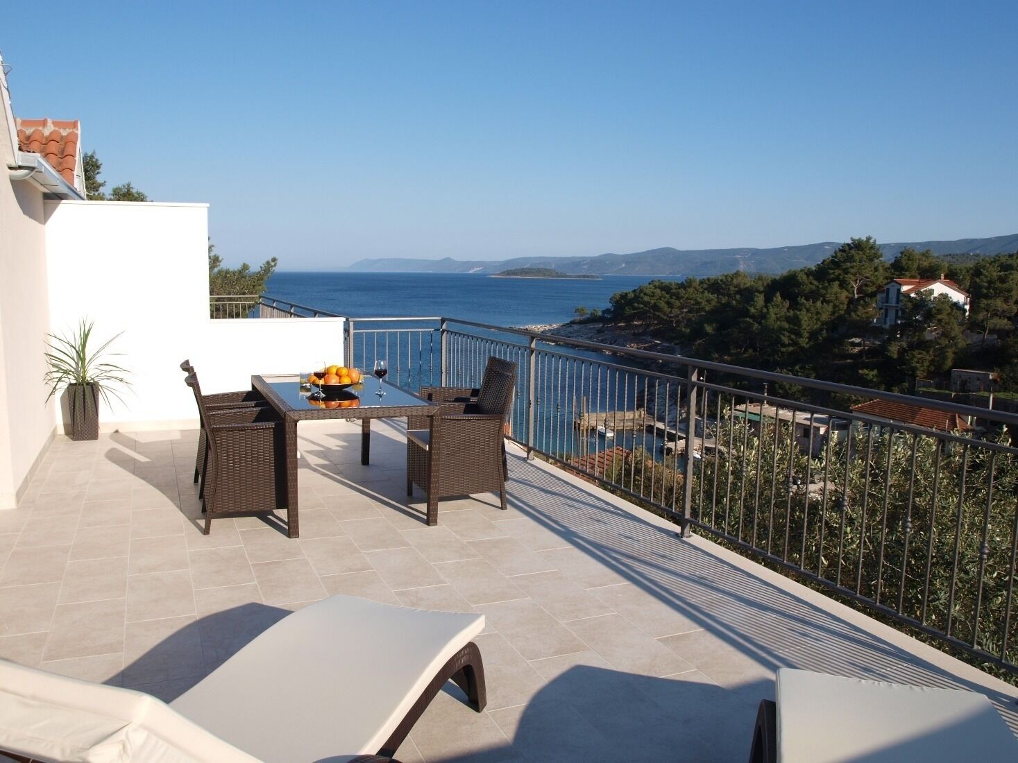 Apartments Sunny Hvar 2 110321-A1