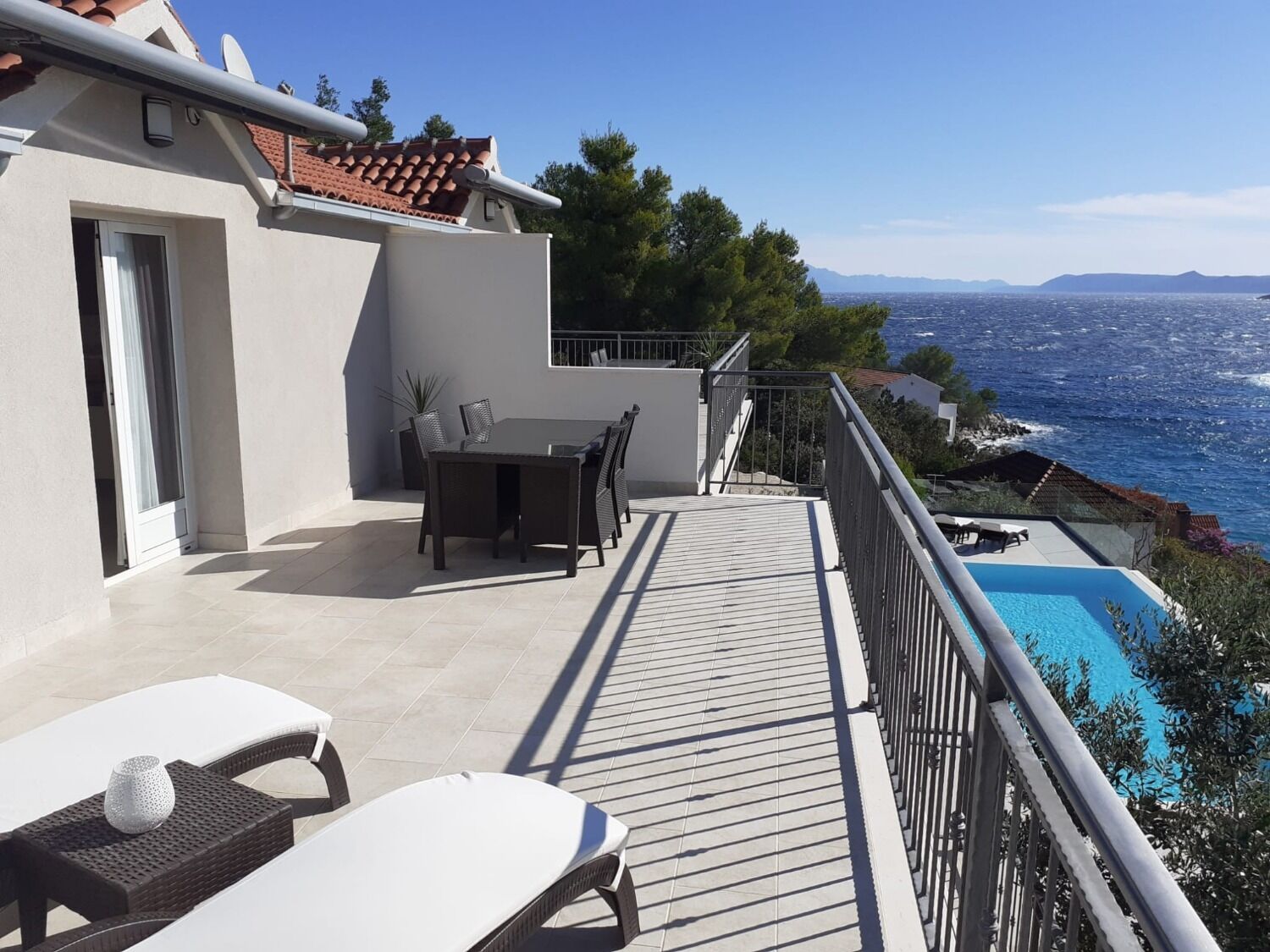 Apartments Sunny Hvar 2 110321-A1
