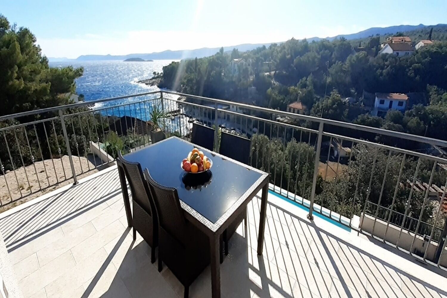Apartments Sunny Hvar 2 110321-A2