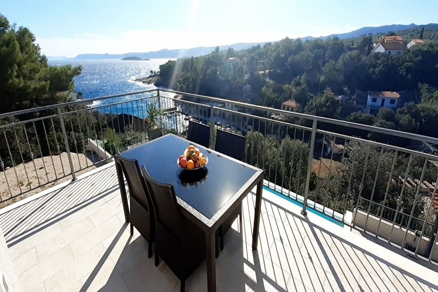 Apartments Sunny Hvar 2 110321-A2