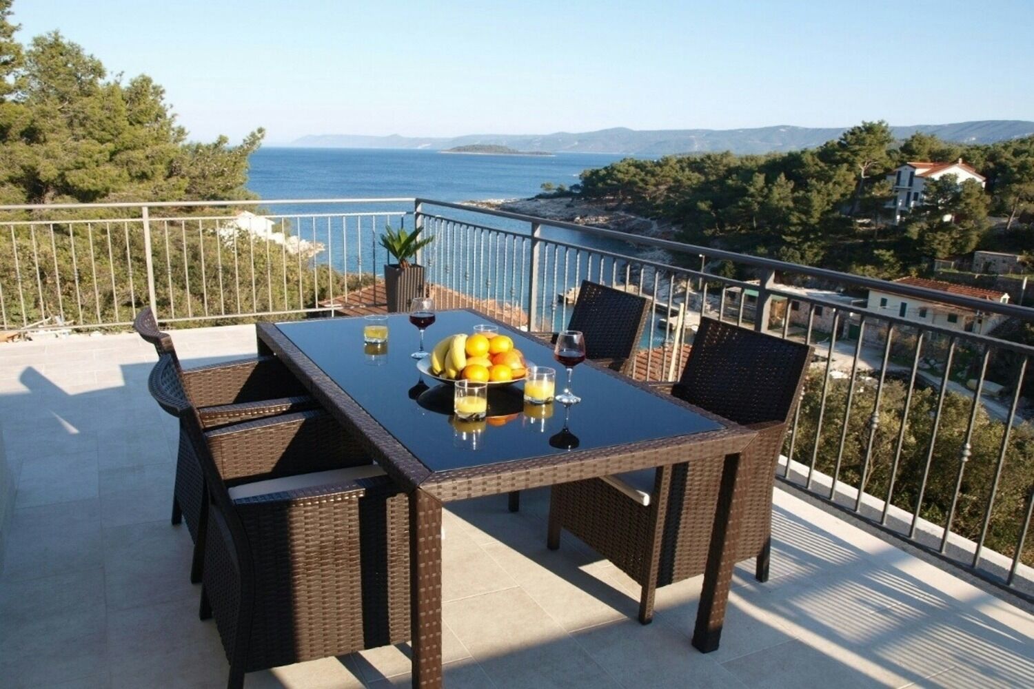 Apartments Sunny Hvar 2 110321-A2