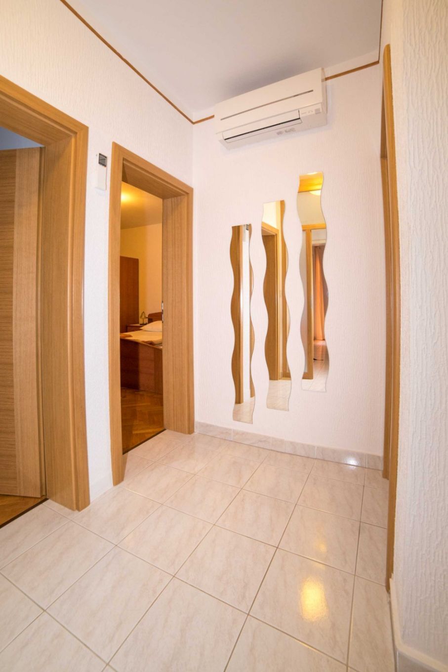Apartments Anka 110411-A2