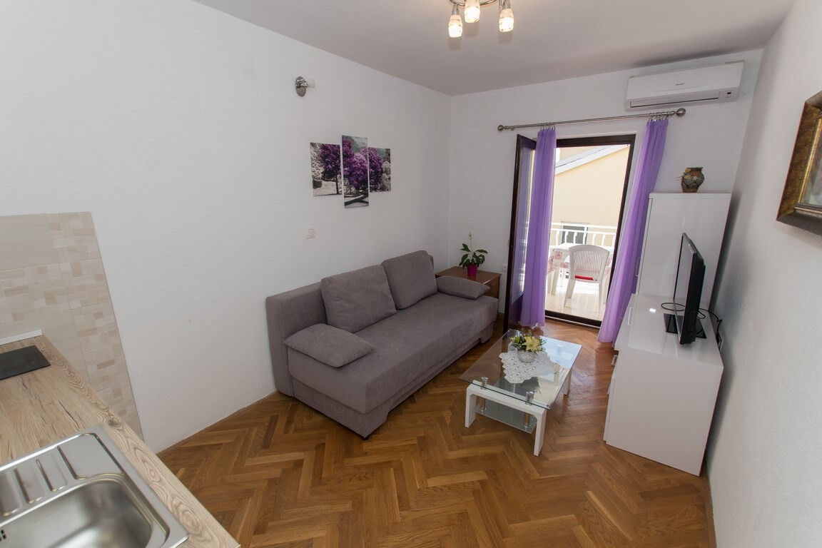 Apartments Ruza 110421-A8