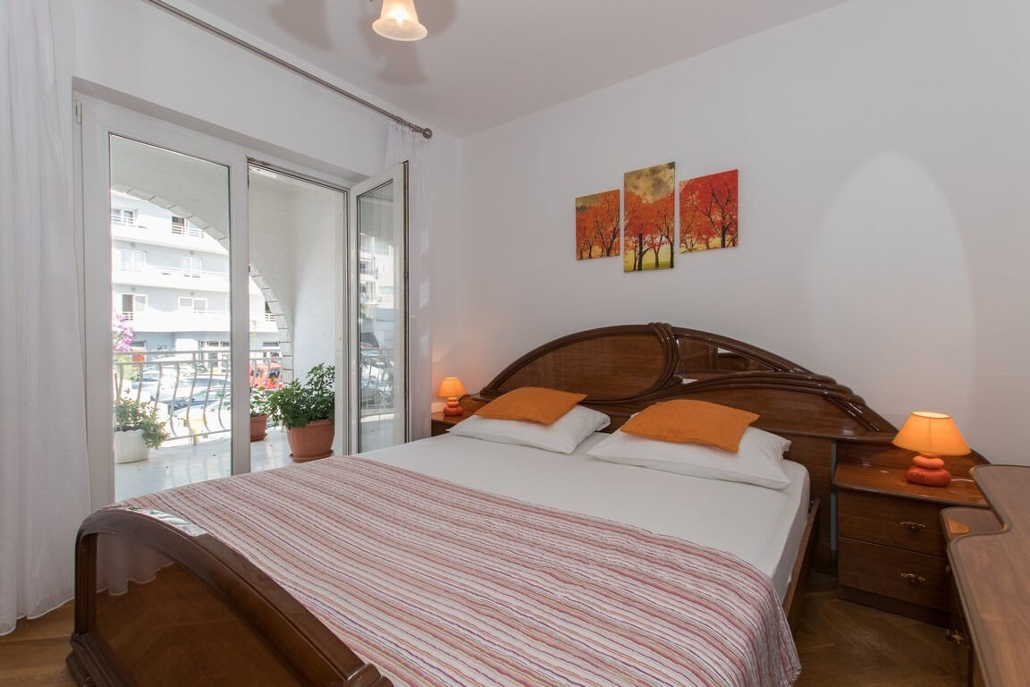 Apartments Ruza 110421-A8