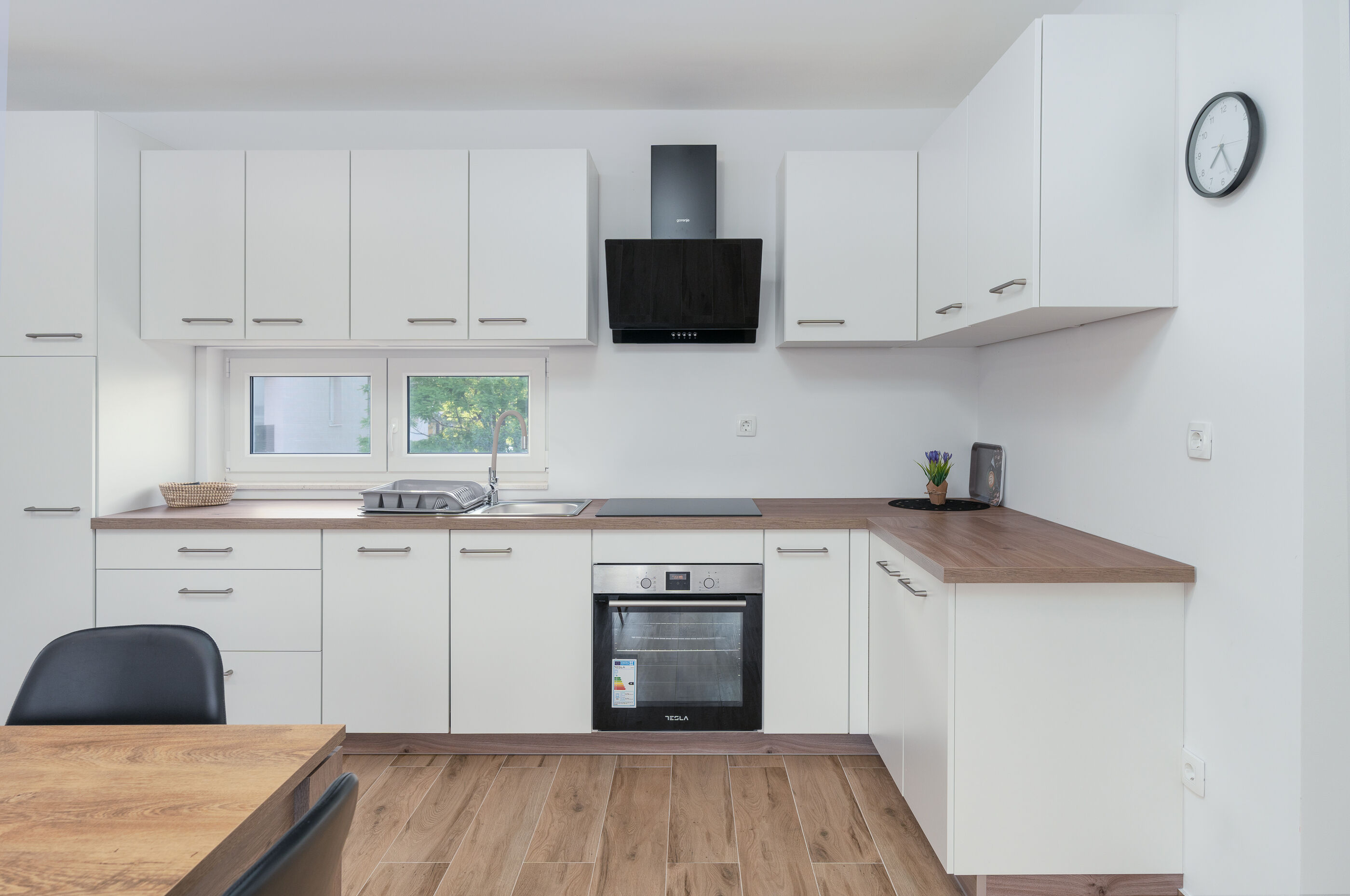 Apartments and Rooms Number One 64133-A9