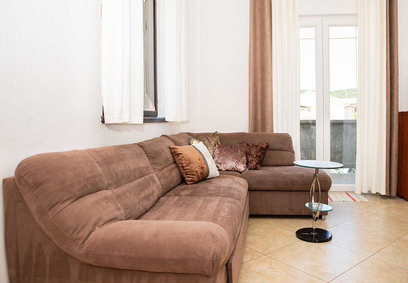 Apartment Mira 110481-A1